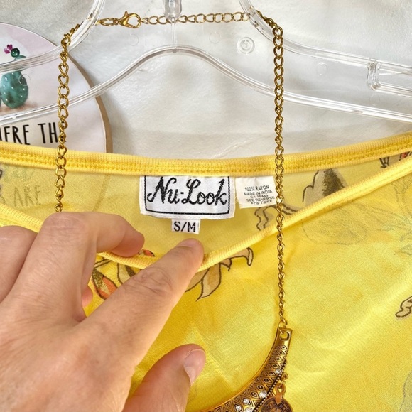 Sweet Gypsy Floral Coverup - Picture 11 of 12